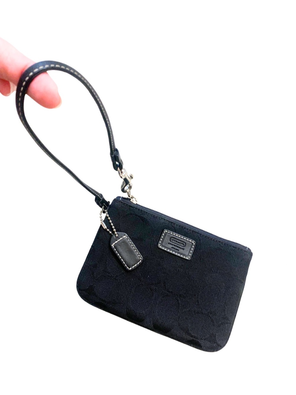COACH Small Black Signature Canvas Wristlet Wallet Bag Minimal Preppy Classic - Picture 2 of 9